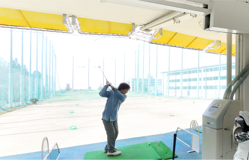魚津 ゴルフ場 アンテロープ 練習場 打ちっぱなし